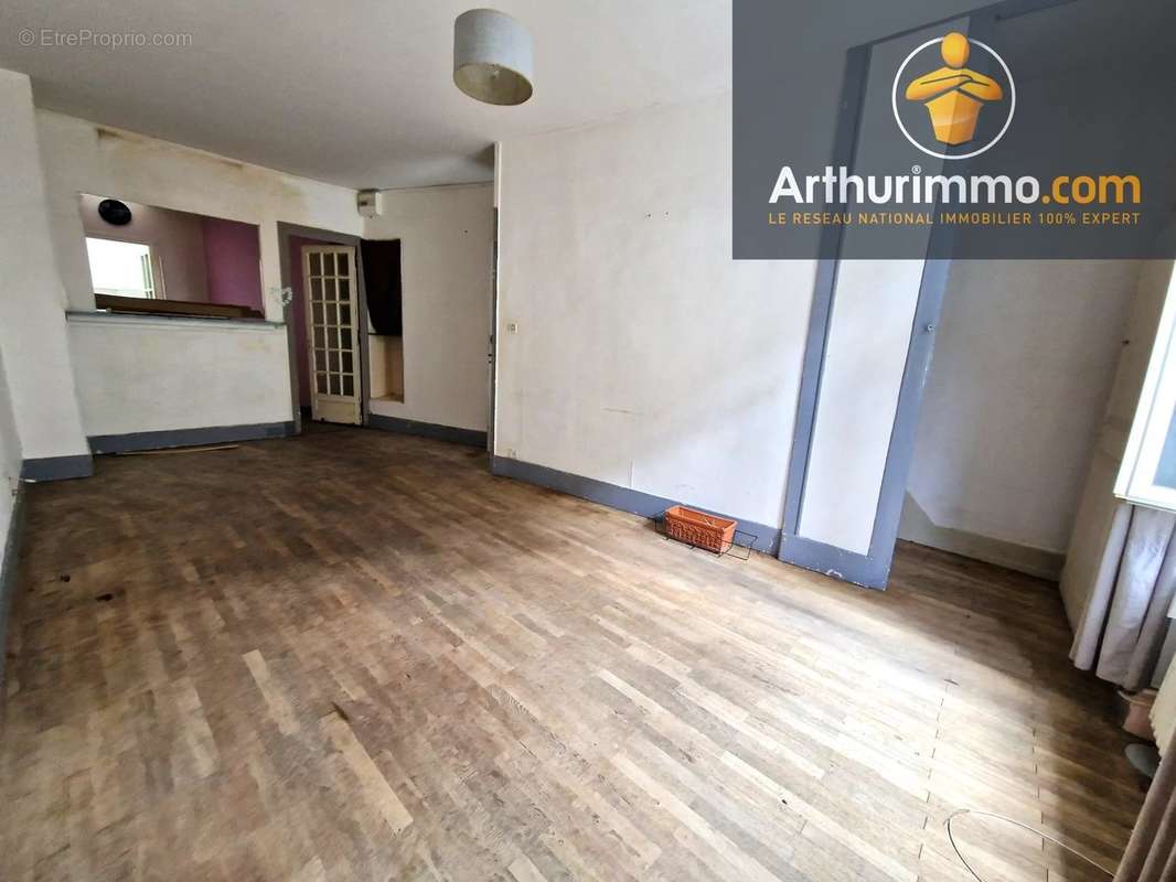 Appartement à LONS-LE-SAUNIER