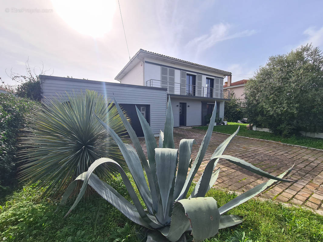 Maison à PESSAC