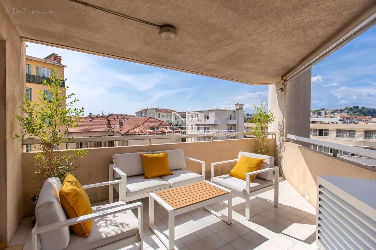 Appartement à NICE