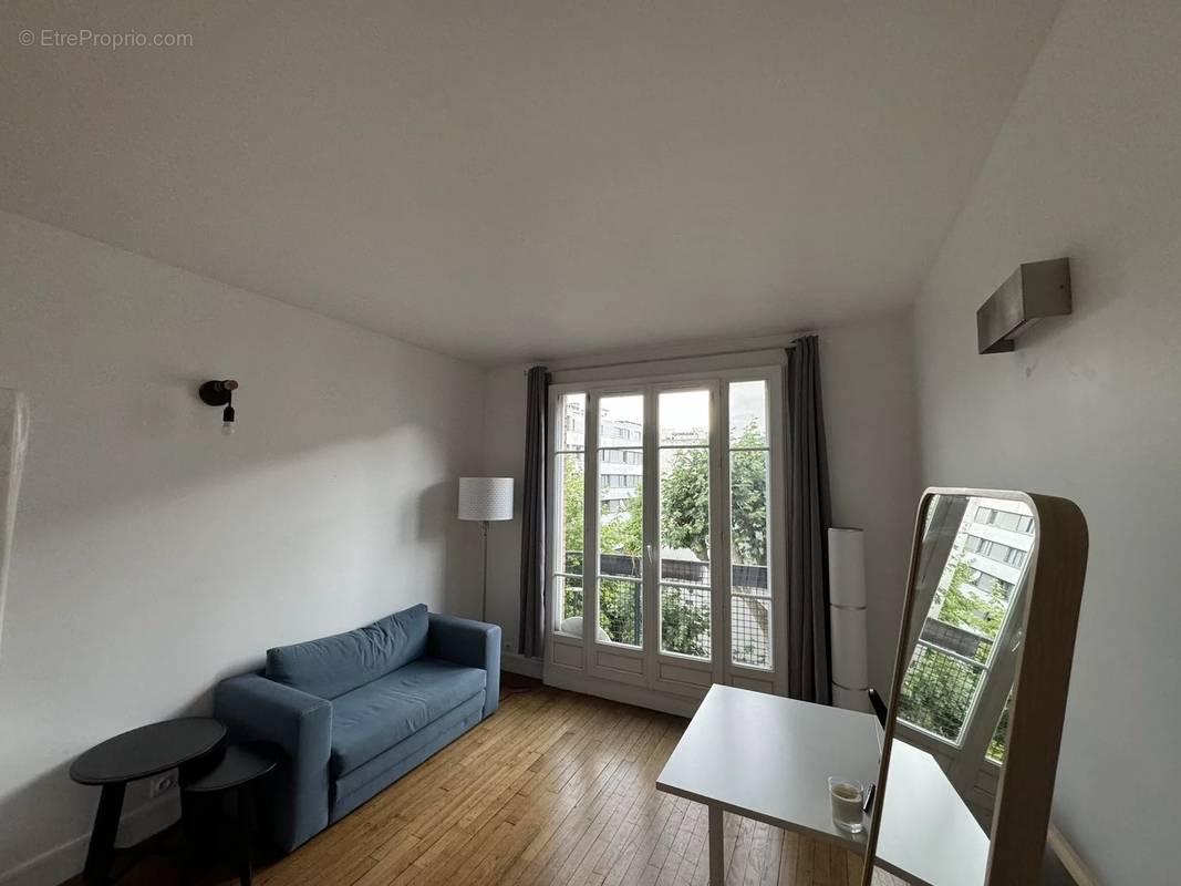 Appartement à PARIS-10E