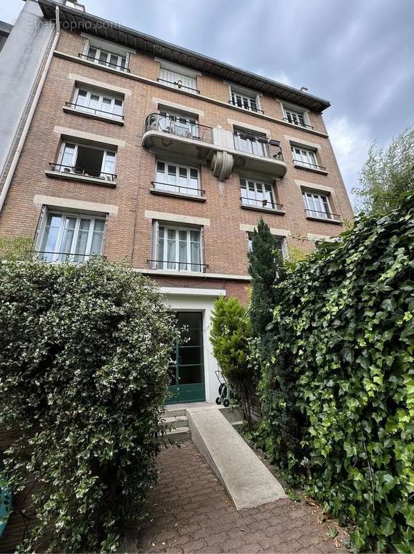 Appartement à PARIS-10E