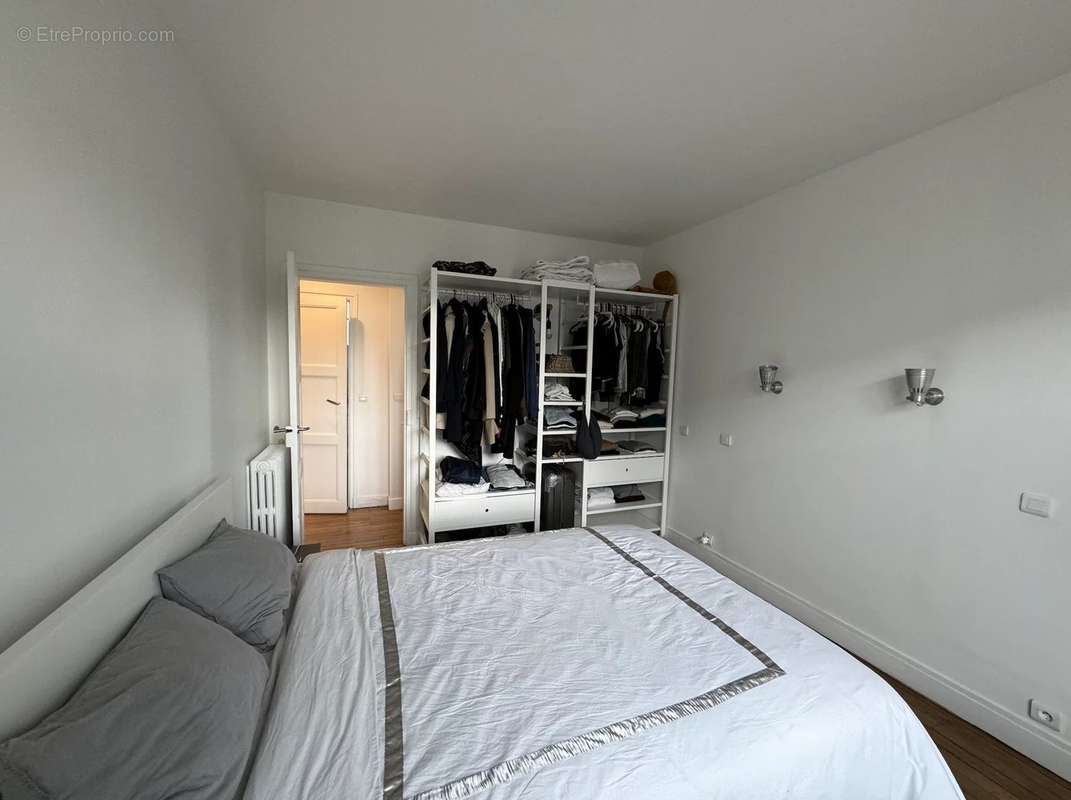 Appartement à PARIS-10E