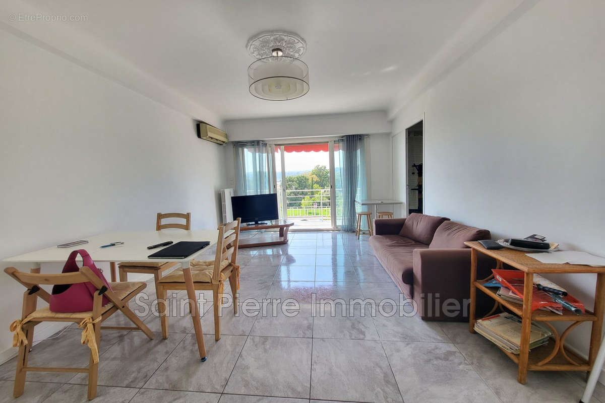 Appartement à CAGNES-SUR-MER