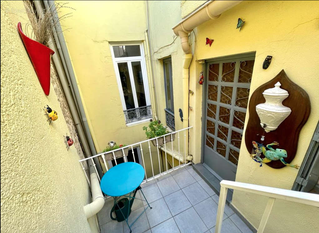 Appartement à NIMES