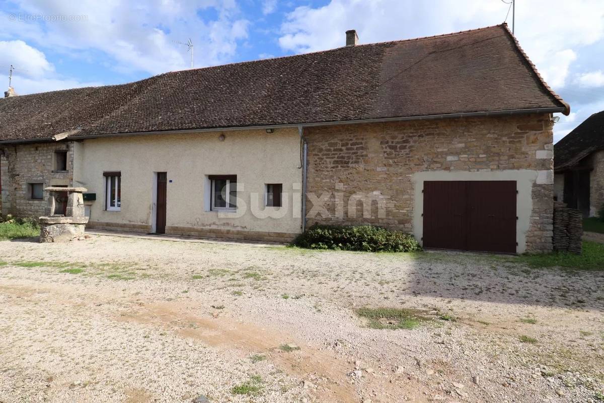 Maison à SAINT-LOUP-DE-VARENNES