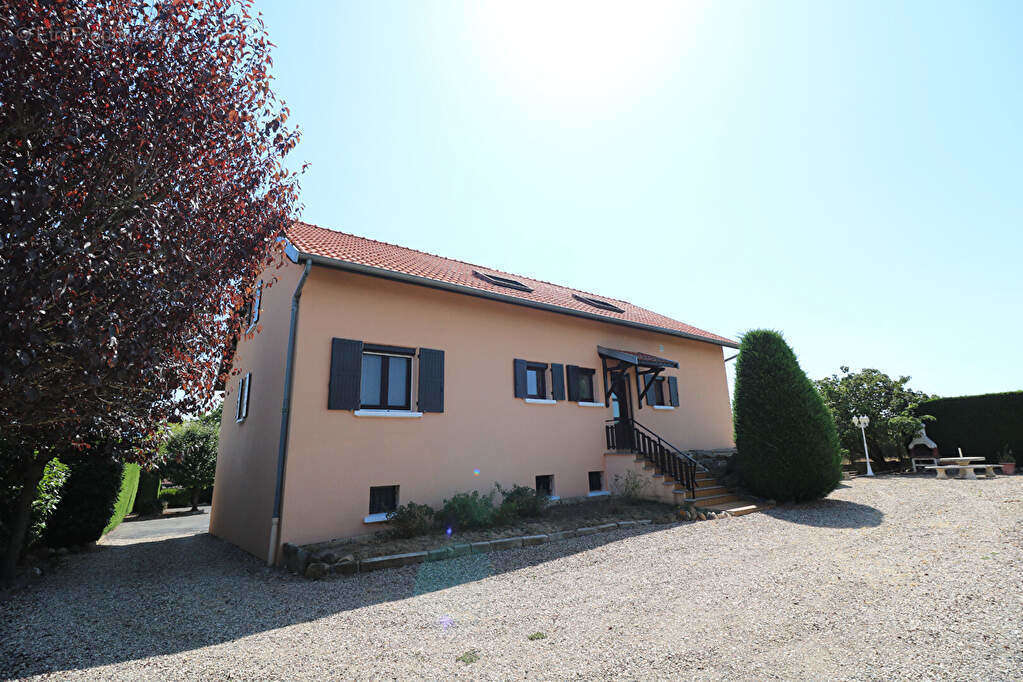 Maison à SAINTE-FLORINE