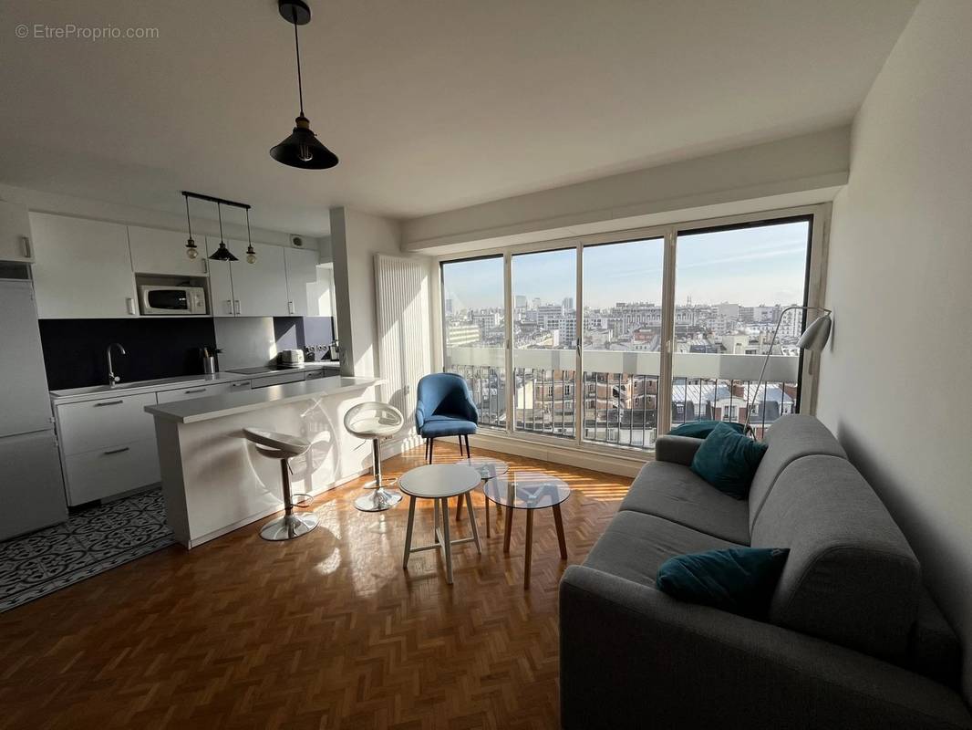 Appartement à PARIS-11E