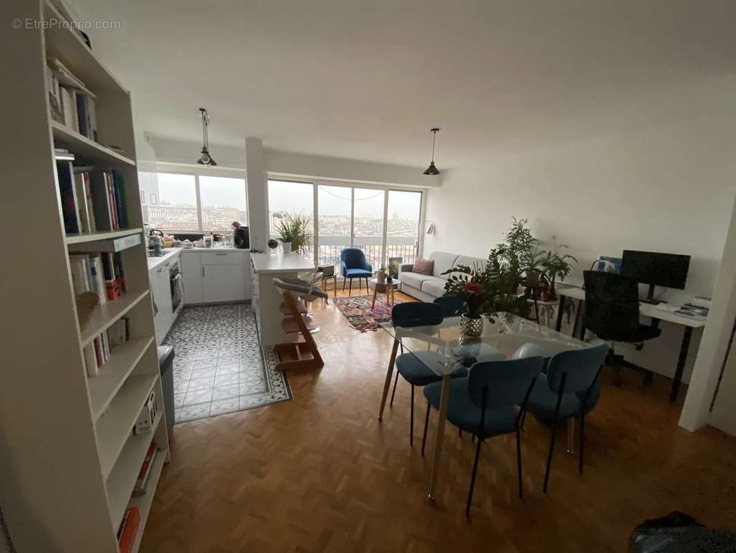 Appartement à PARIS-11E