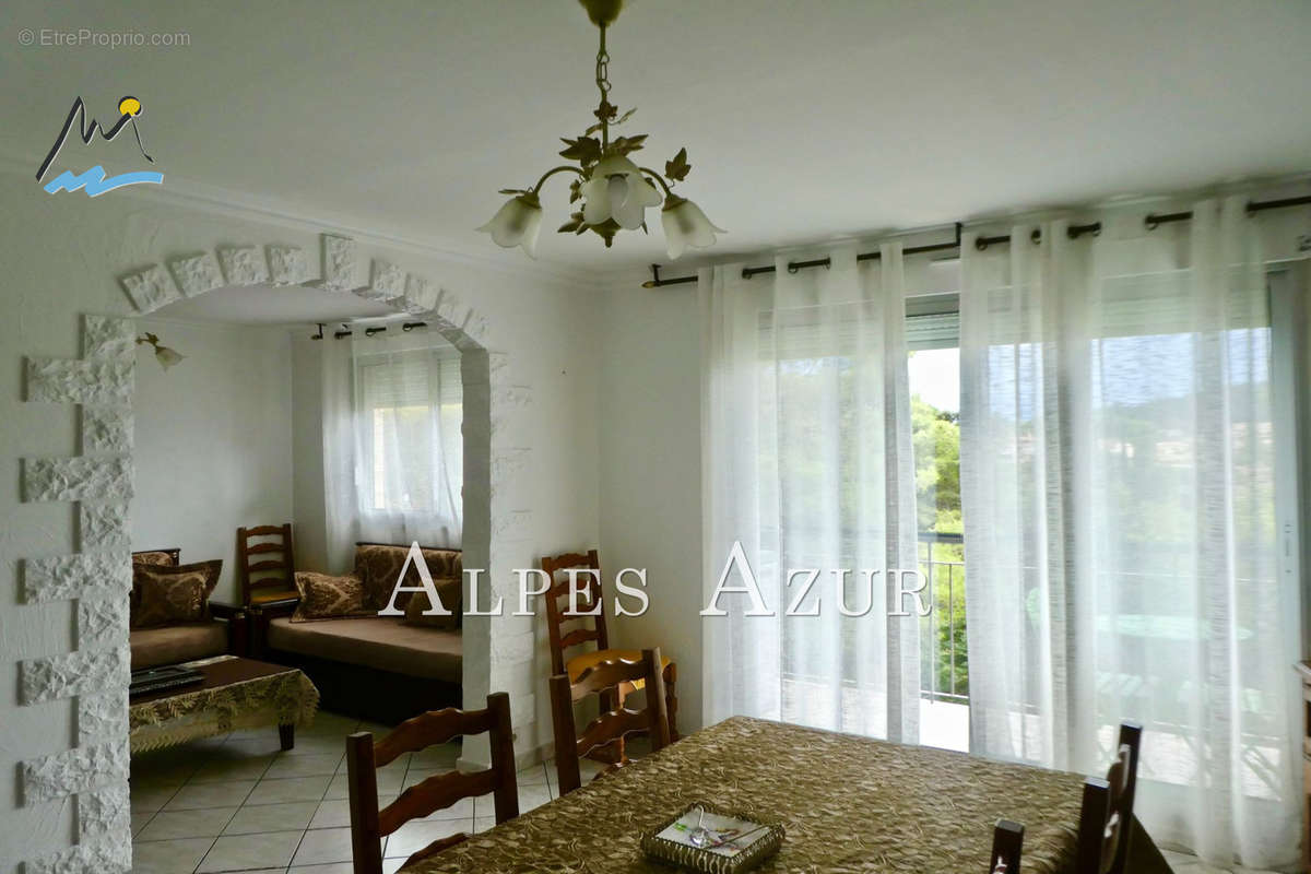 Appartement à VILLENEUVE-LOUBET