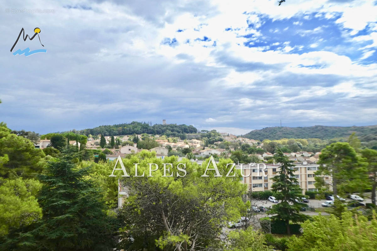 Appartement à VILLENEUVE-LOUBET