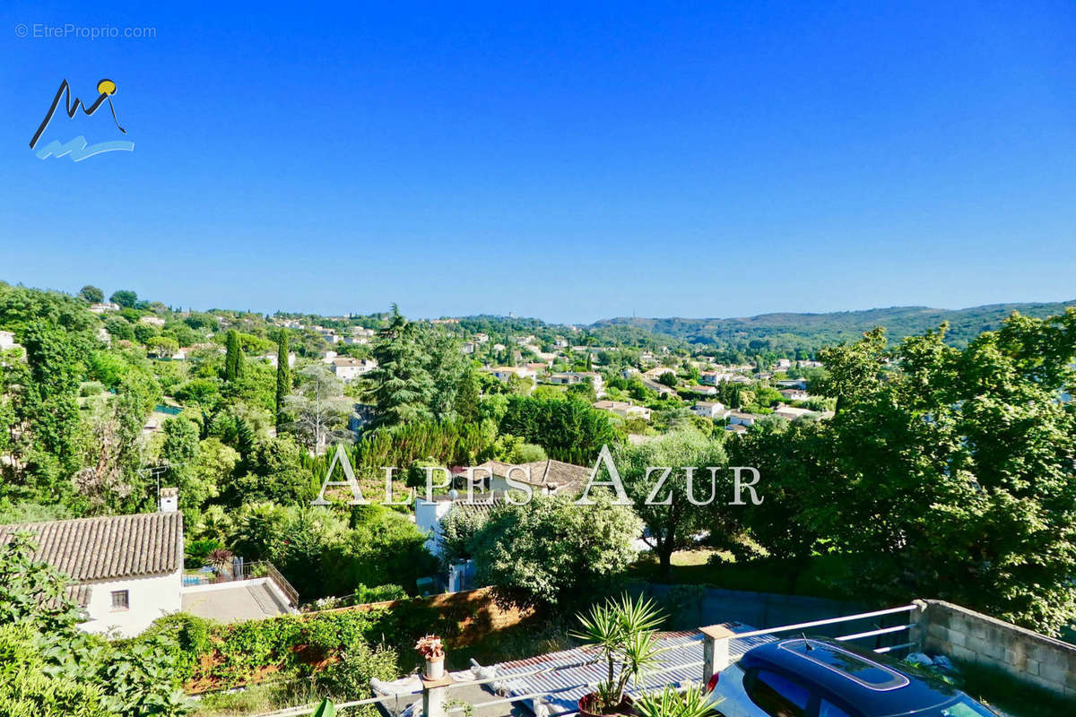 Appartement à LA COLLE-SUR-LOUP