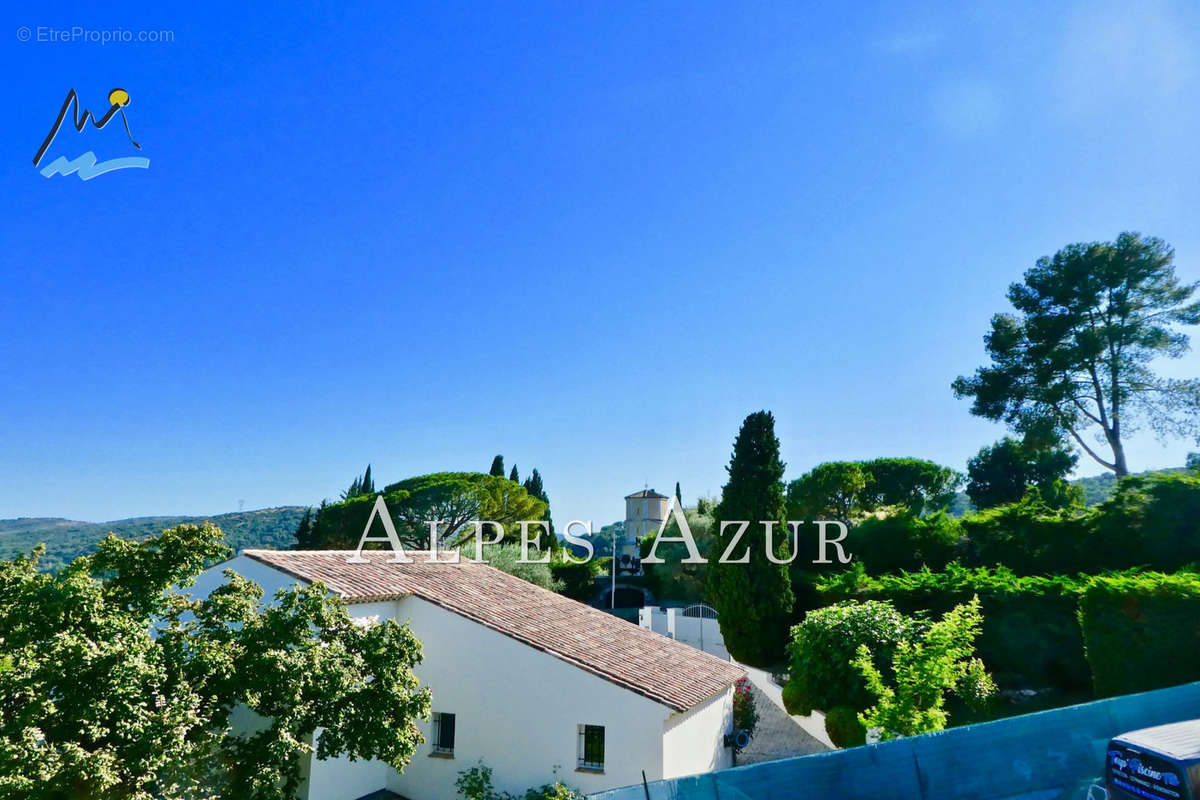 Appartement à LA COLLE-SUR-LOUP