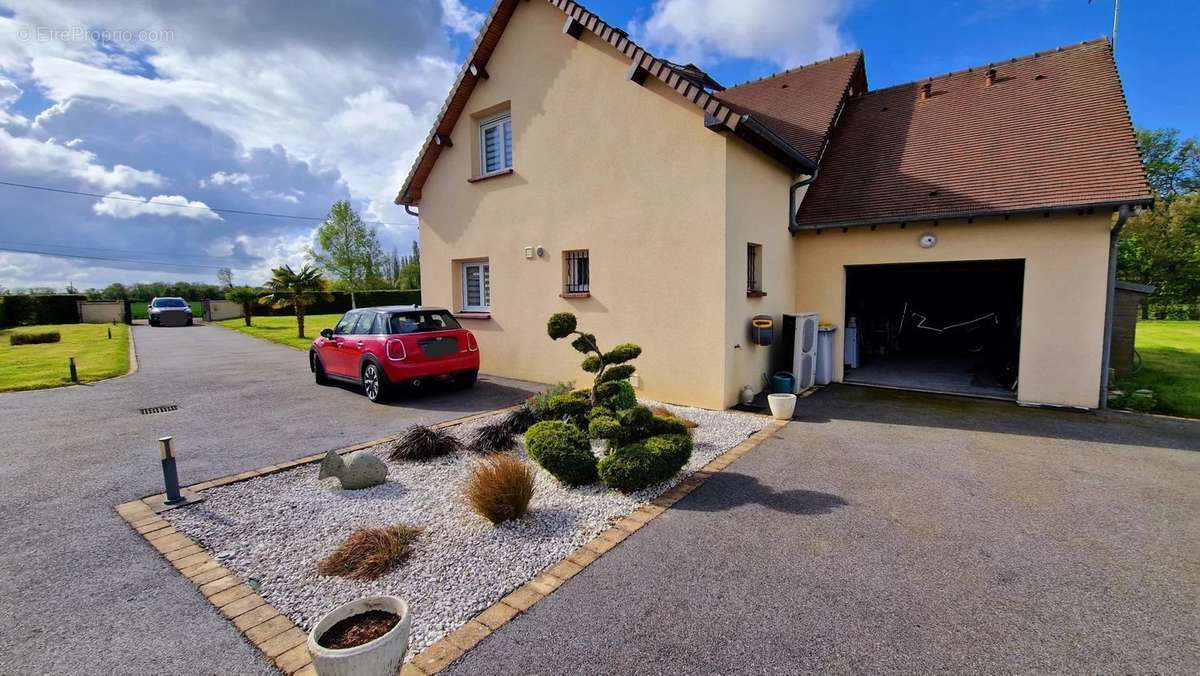 Maison à BERNAY