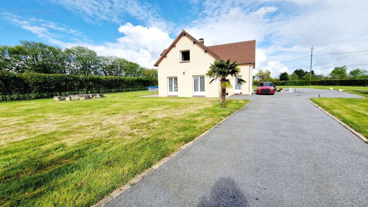 Maison à BERNAY