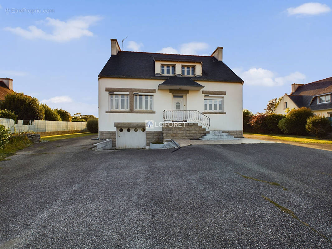 Maison à PLOMEUR