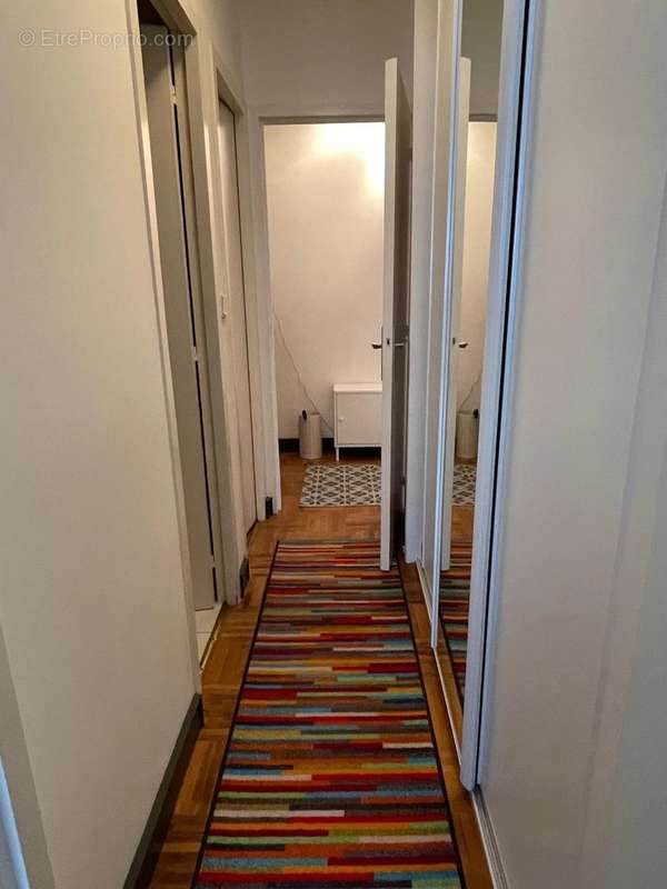 Appartement à PARIS-14E