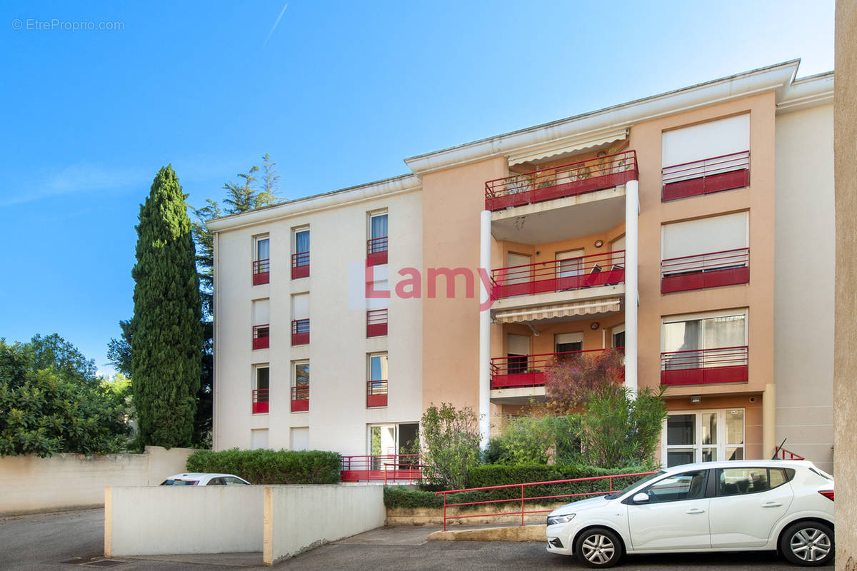 Appartement à SALON-DE-PROVENCE