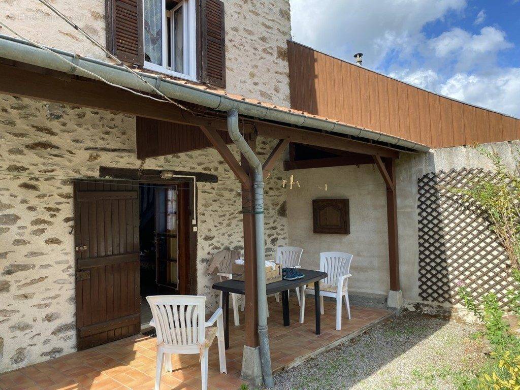 Maison à CHATEAUNEUF-LA-FORET