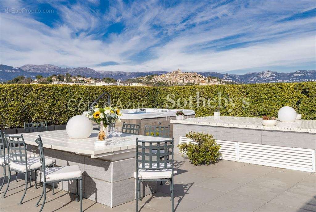 Appartement à CAGNES-SUR-MER