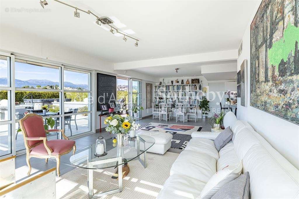 Appartement à CAGNES-SUR-MER