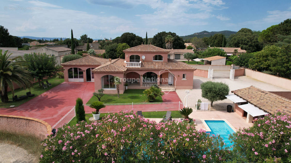 Maison à BOLLENE