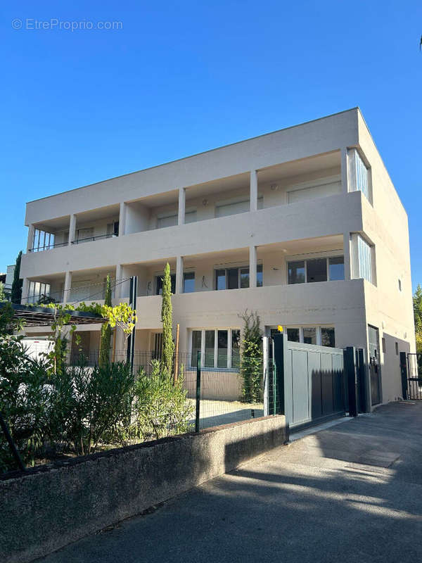 Appartement à L&#039;ISLE-SUR-LA-SORGUE