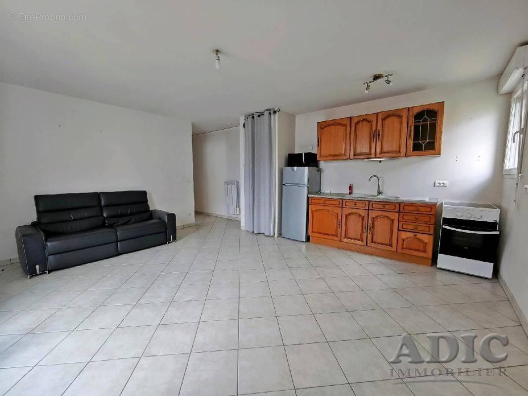 Appartement à LE PLESSIS-BELLEVILLE