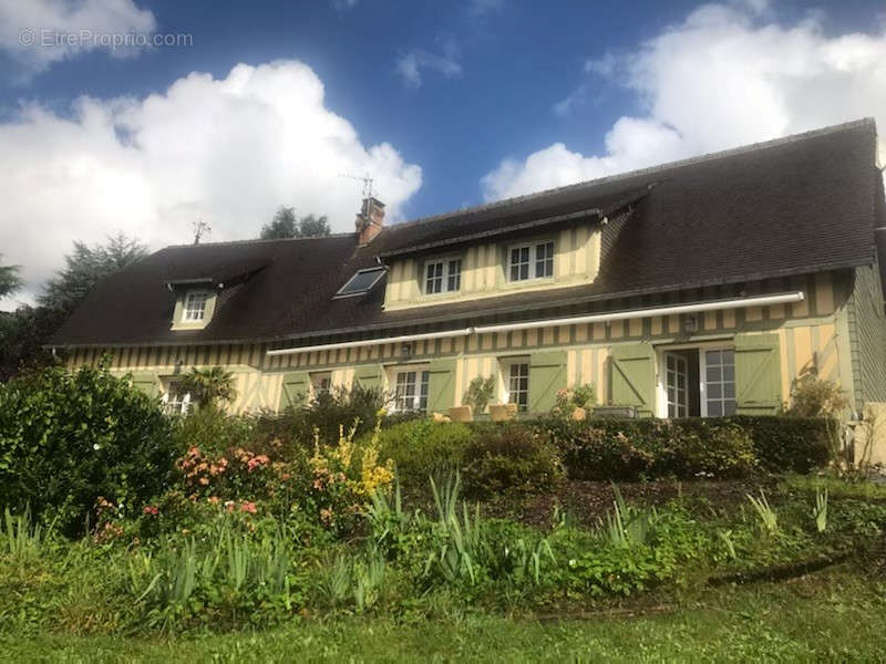 Maison à PONT-L&#039;EVEQUE