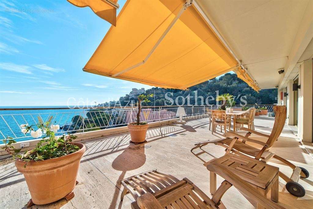 Appartement à ROQUEBRUNE-CAP-MARTIN