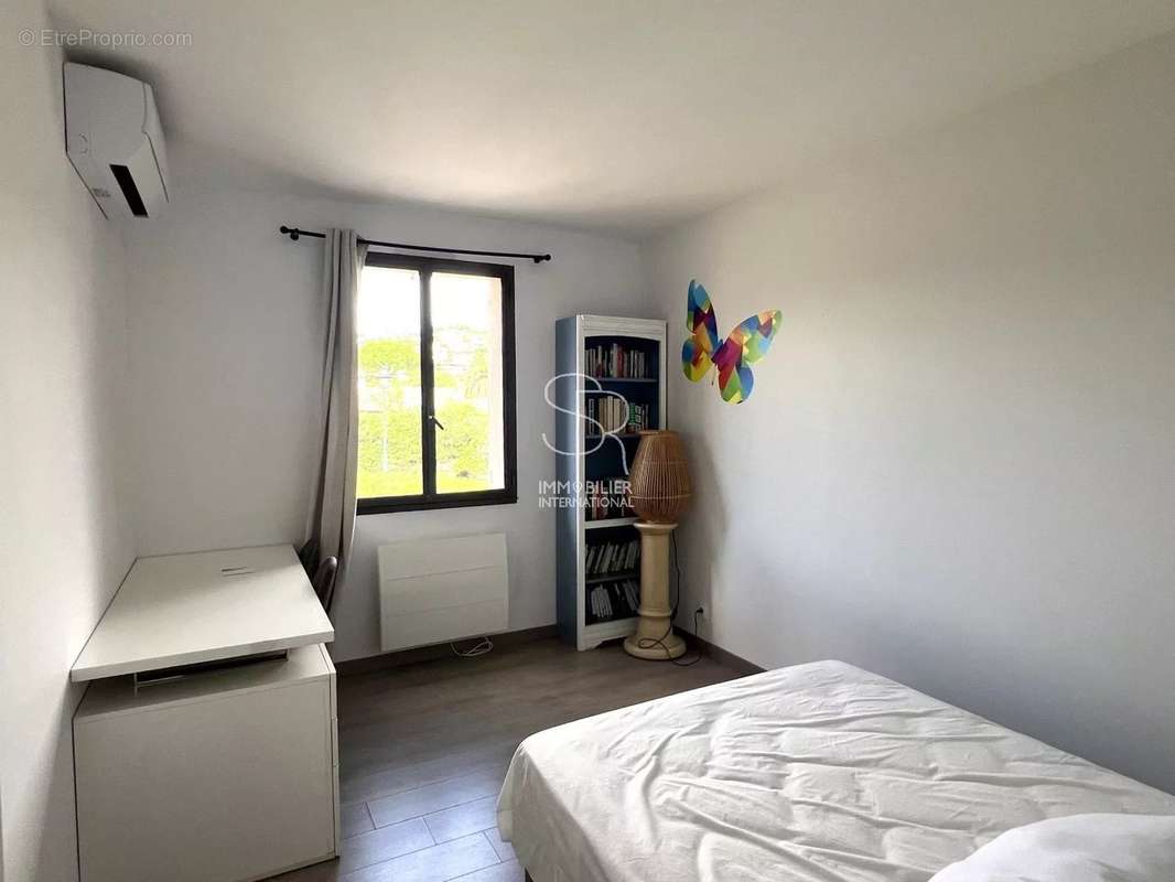 Appartement à VILLENEUVE-LOUBET