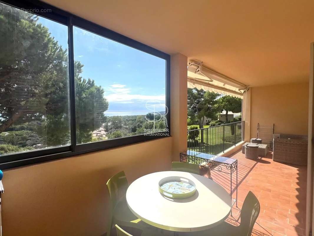 Appartement à VILLENEUVE-LOUBET