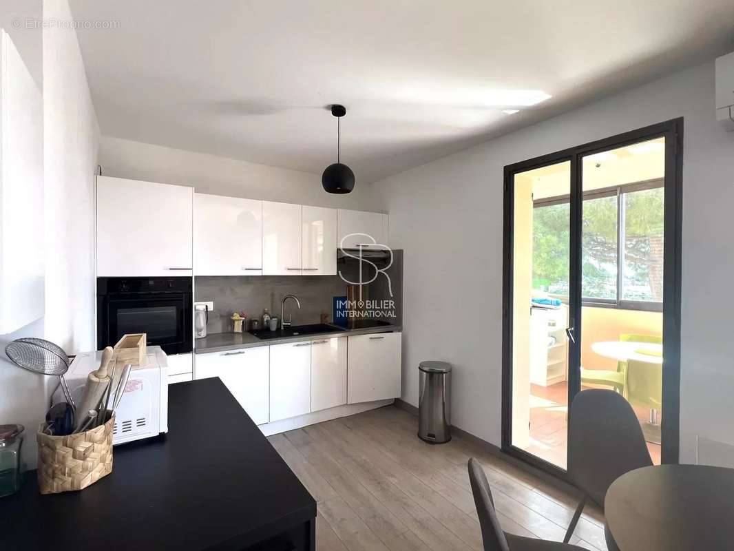 Appartement à VILLENEUVE-LOUBET