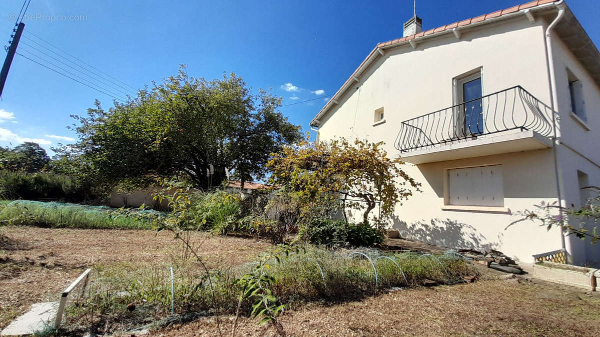 Maison à ROCHEFORT