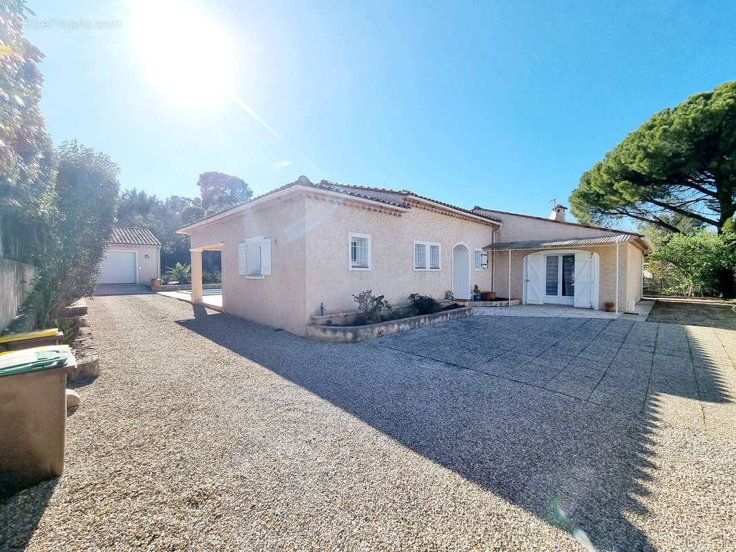 Maison à DRAGUIGNAN