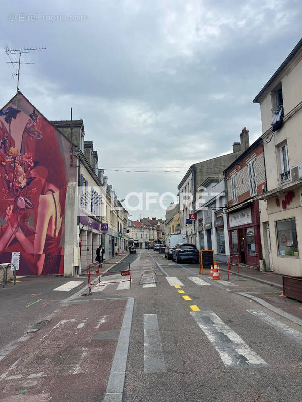 Commerce à CONFLANS-SAINTE-HONORINE