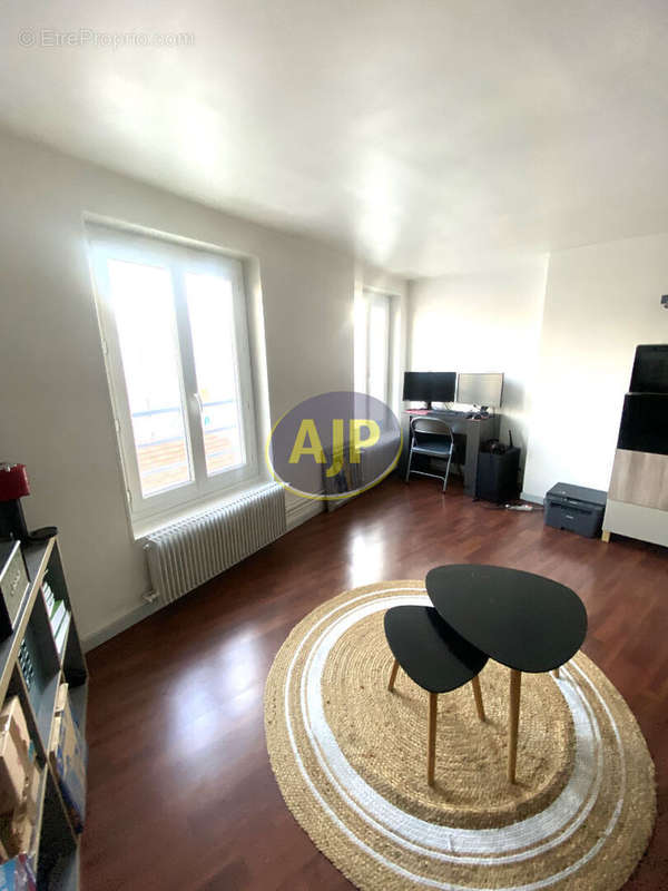 Appartement à PARIS-15E