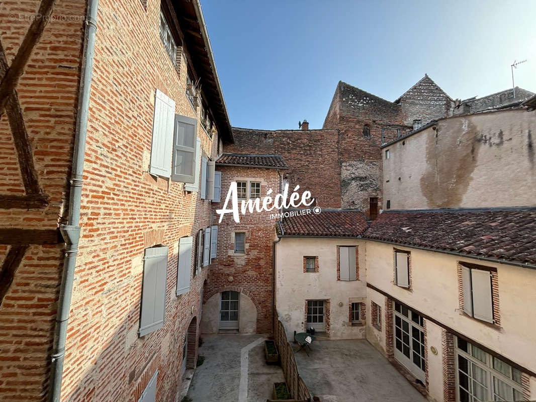 Vue de la pièce à vivre - Appartement à ALBI