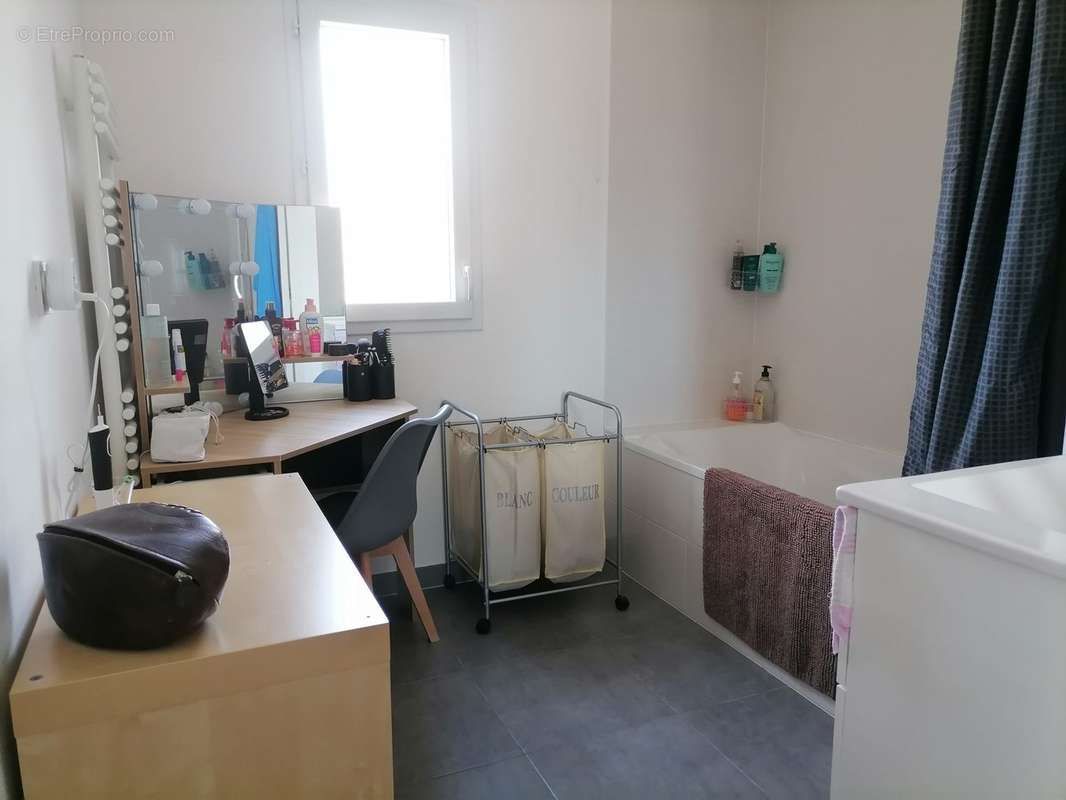 Appartement à CHARTRES-DE-BRETAGNE