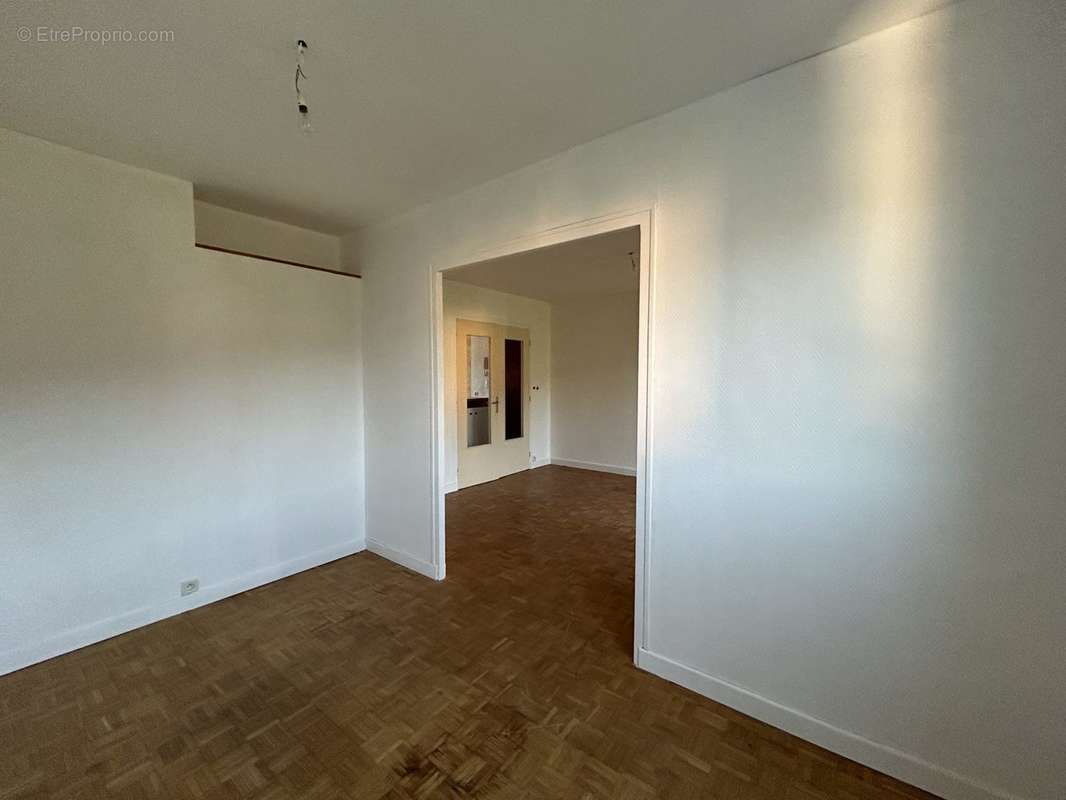 Appartement à PRIVAS