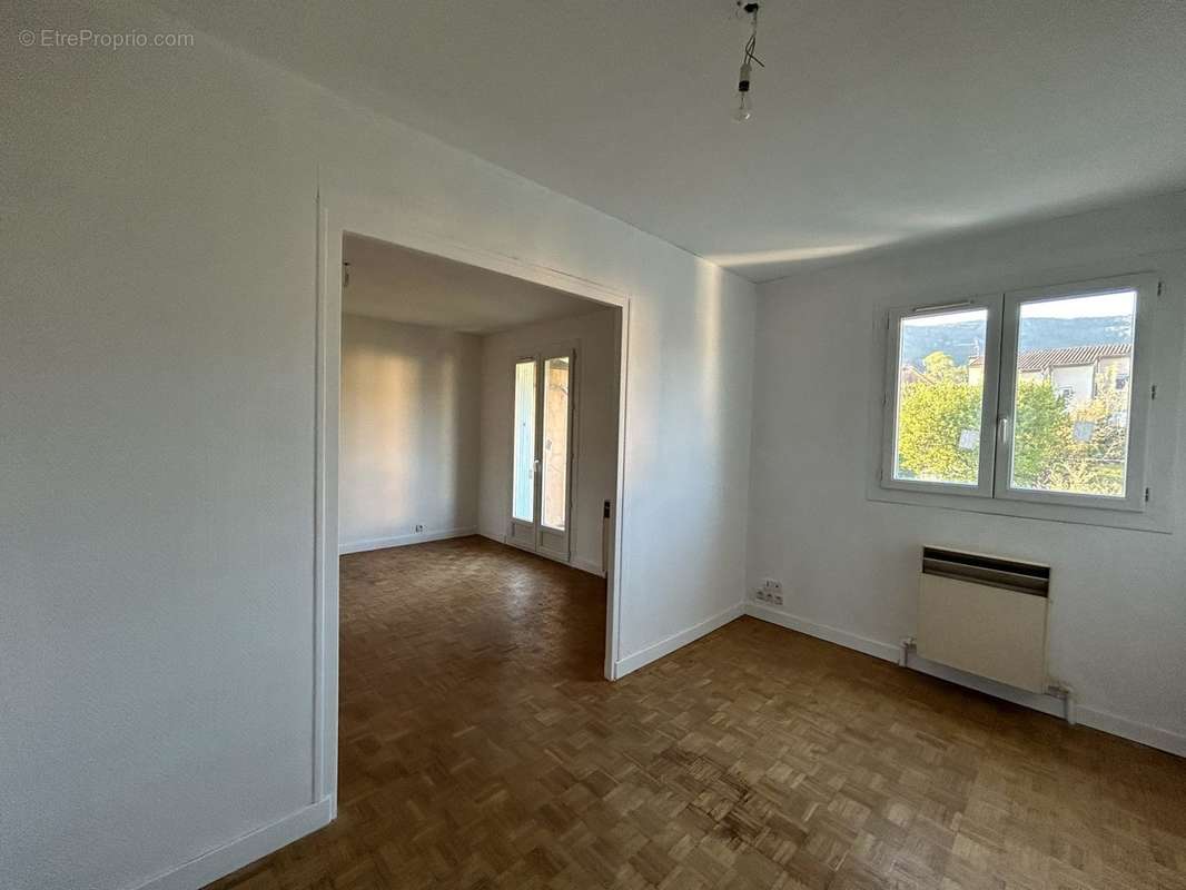 Appartement à PRIVAS