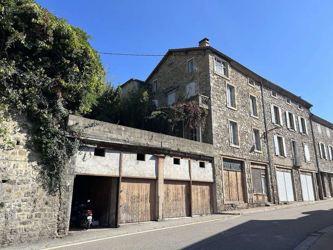 Maison à SAINT-MARTIN-DE-VALAMAS