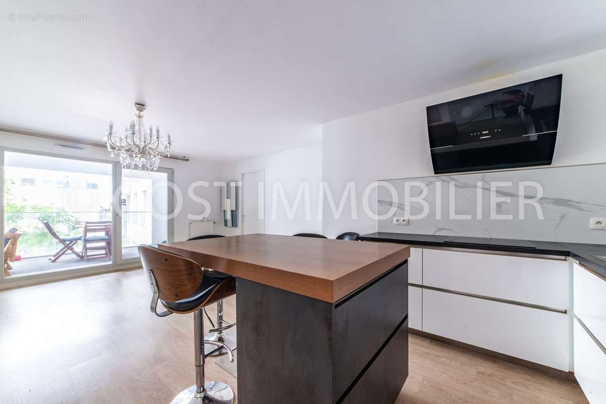 Appartement à ASNIERES-SUR-SEINE