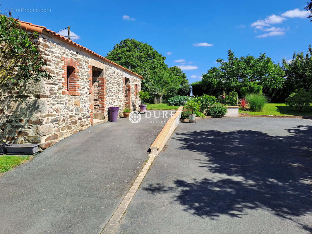 Maison à CHAVAGNES-EN-PAILLERS