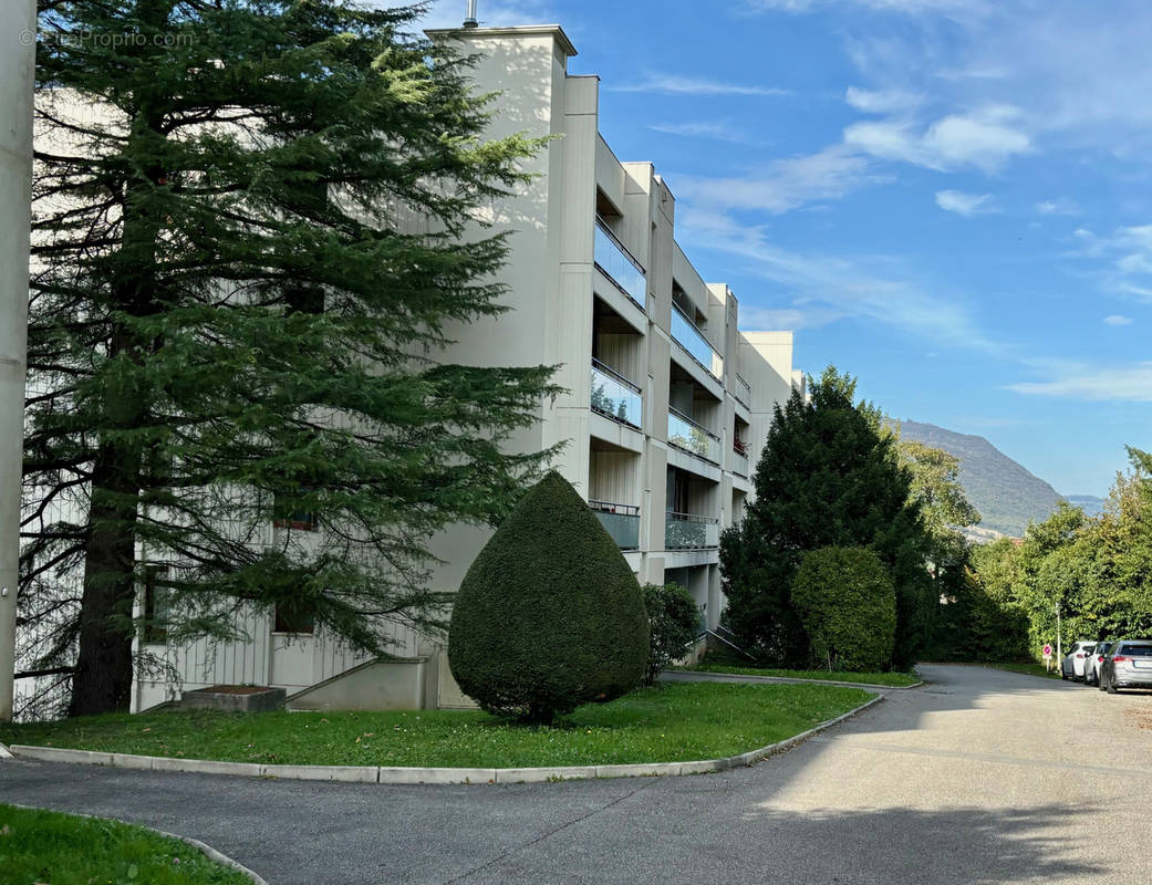 Appartement à AIX-LES-BAINS