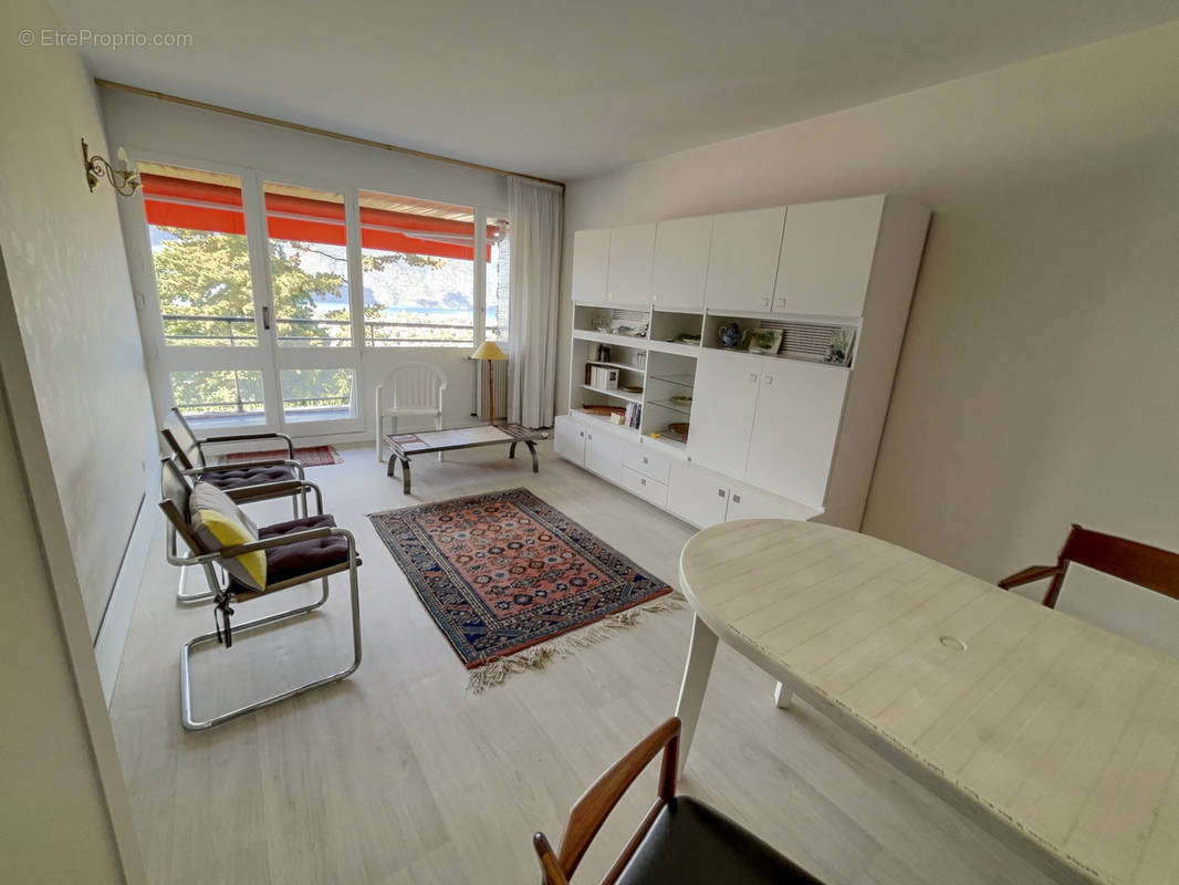 Appartement à AIX-LES-BAINS