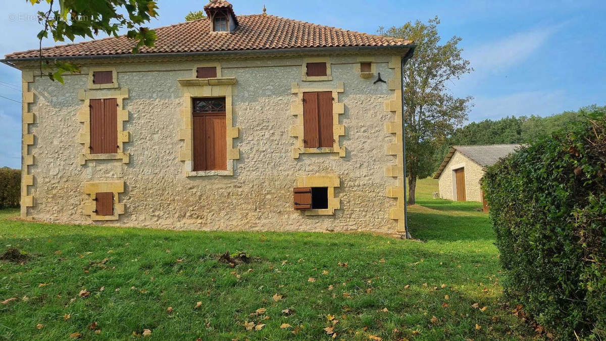 Maison à ROQUECOR