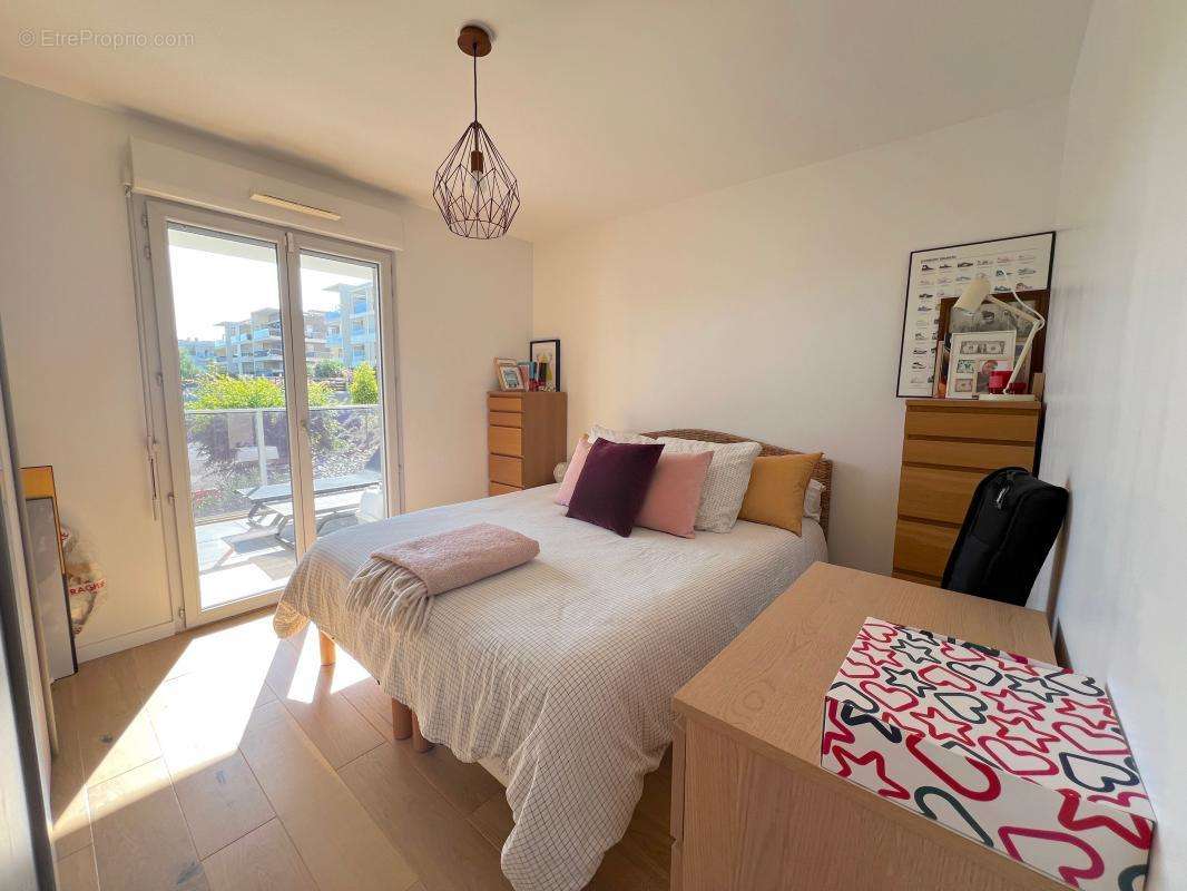 Appartement à VILLENEUVE-LOUBET