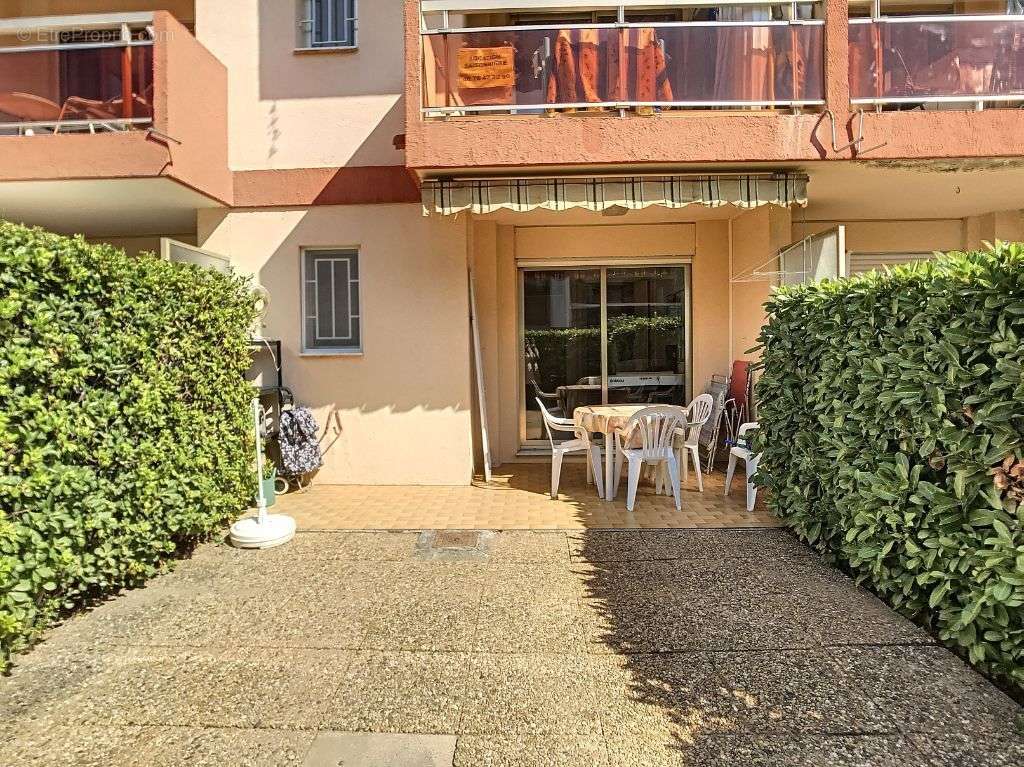 Appartement à VILLENEUVE-LOUBET