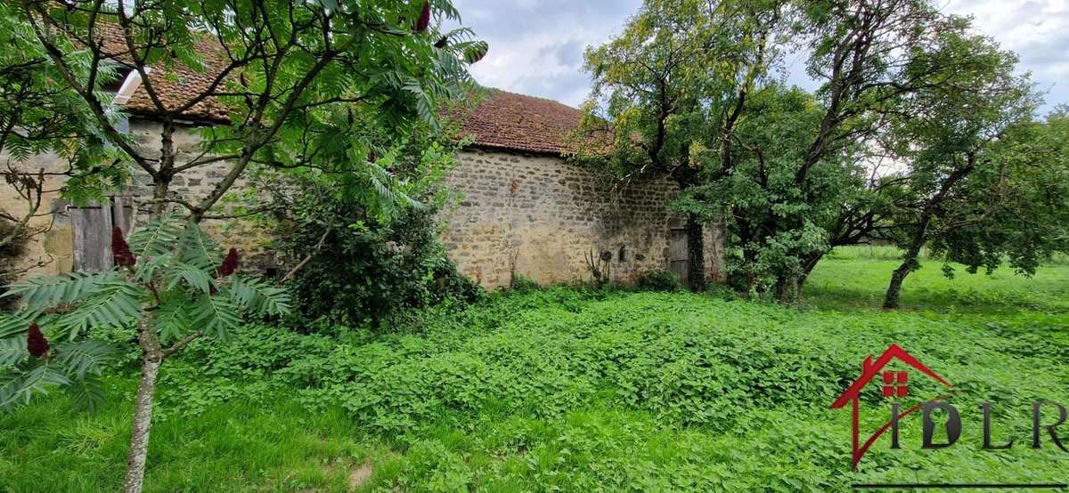 Maison à FAYL-BILLOT