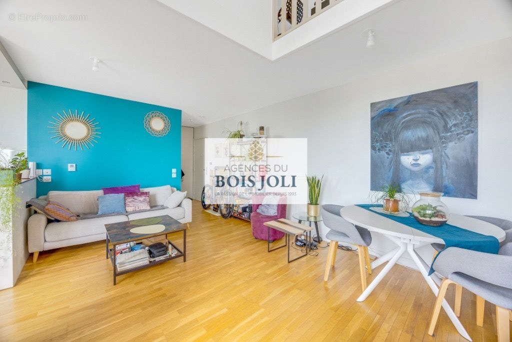 Appartement à PARIS-17E